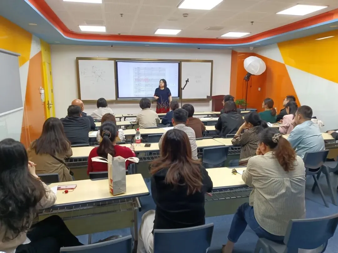 快领真题!最新!一模今日开考!某区又给娃上难度了! 第14张