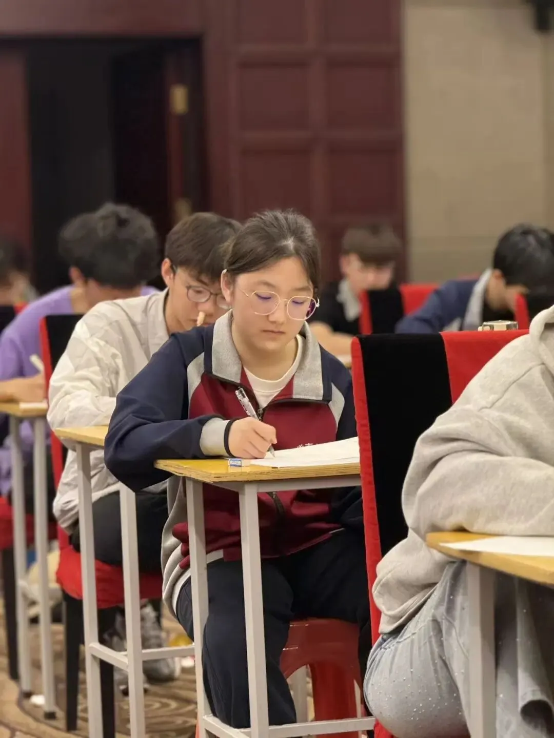 模考冲刺,奔赴前程 ——【泰华志学学校】直击高三学子考试现场 第13张