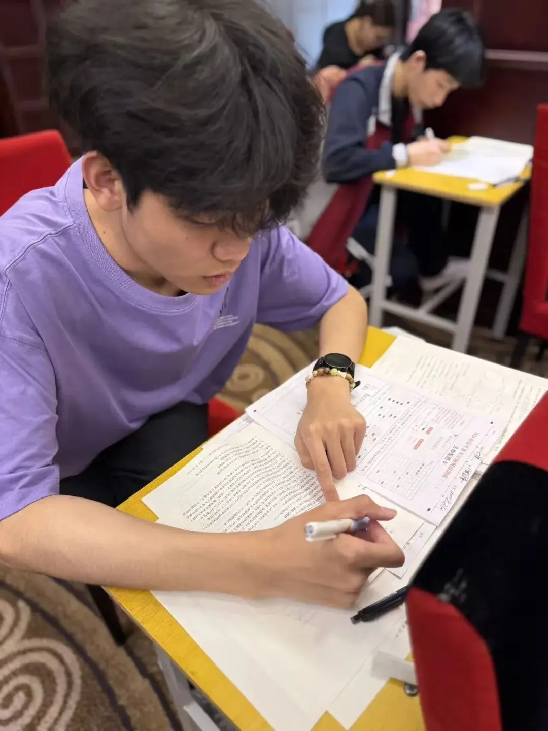 模考冲刺,奔赴前程 ——【泰华志学学校】直击高三学子考试现场 第15张