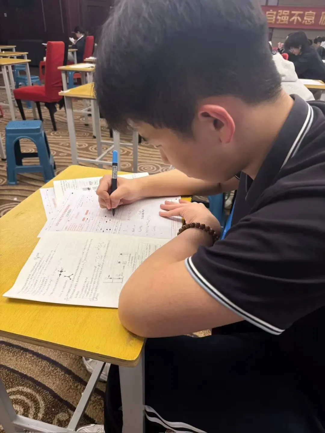 模考冲刺,奔赴前程 ——【泰华志学学校】直击高三学子考试现场 第22张