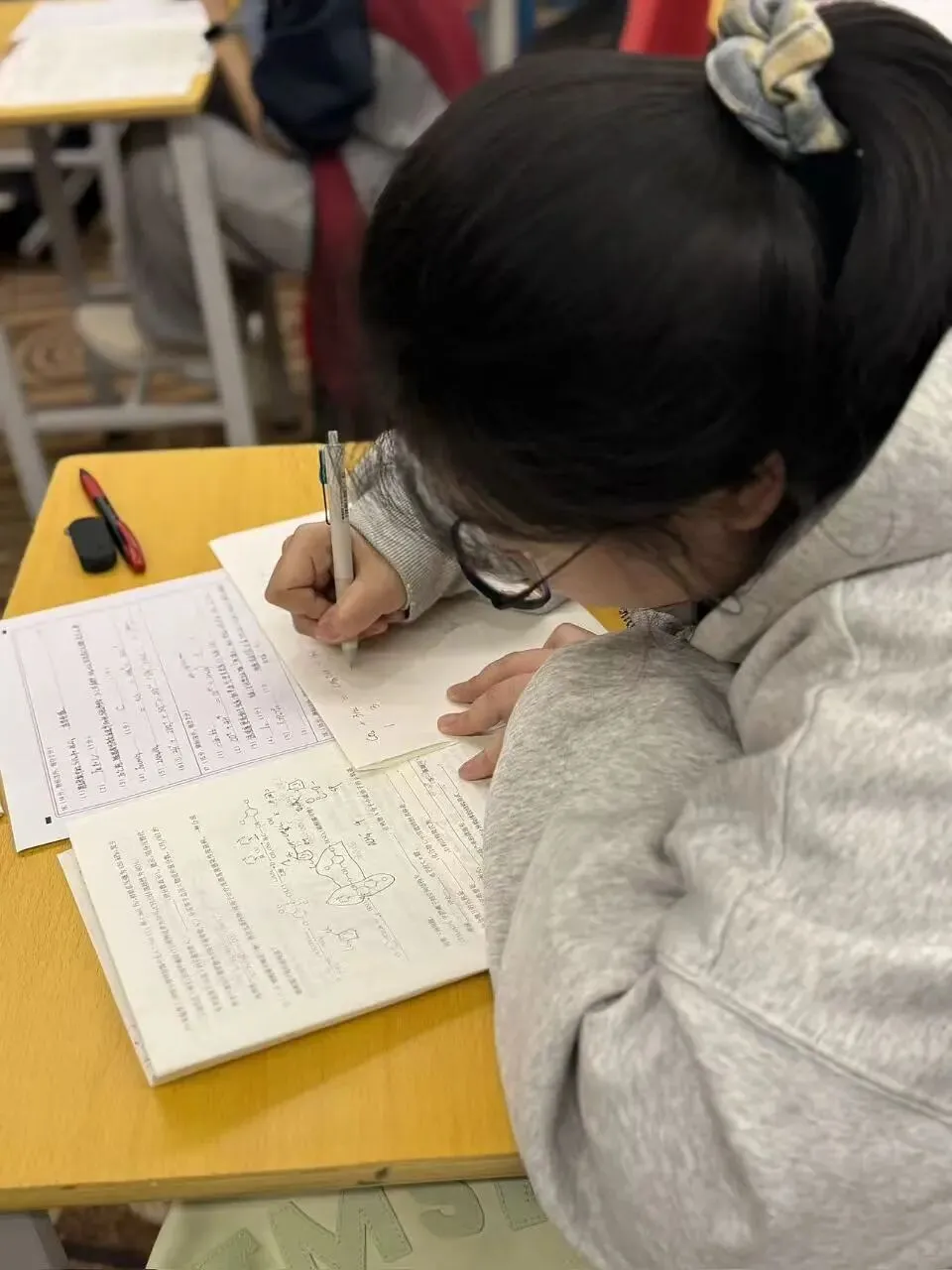 模考冲刺,奔赴前程 ——【泰华志学学校】直击高三学子考试现场 第23张