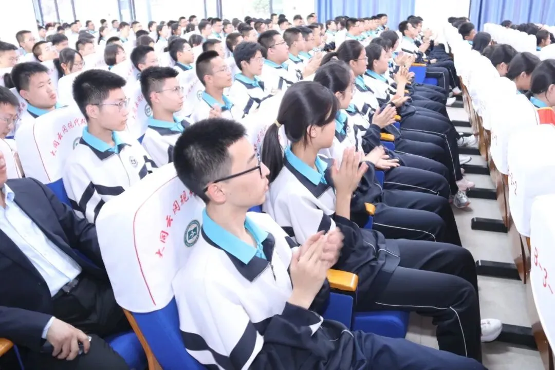 【决胜中考】榜样领航,逐梦青云|初三期中考试表彰大会 第22张