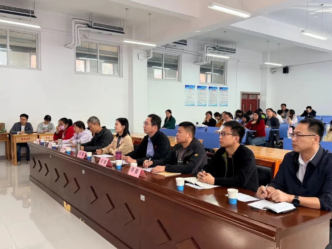 深悟课标,精讲真题——我校两校区联合开展“讲课标・讲真题”竞赛活动 第20张