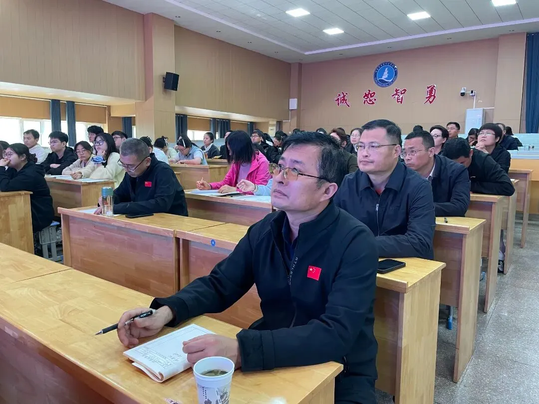 深悟课标,精讲真题——我校两校区联合开展“讲课标・讲真题”竞赛活动 第21张