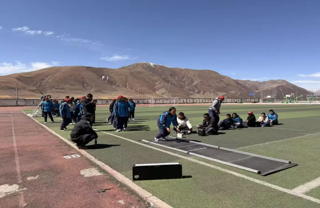 巴青县第一中学初中学业水平体育模拟考试 第1张