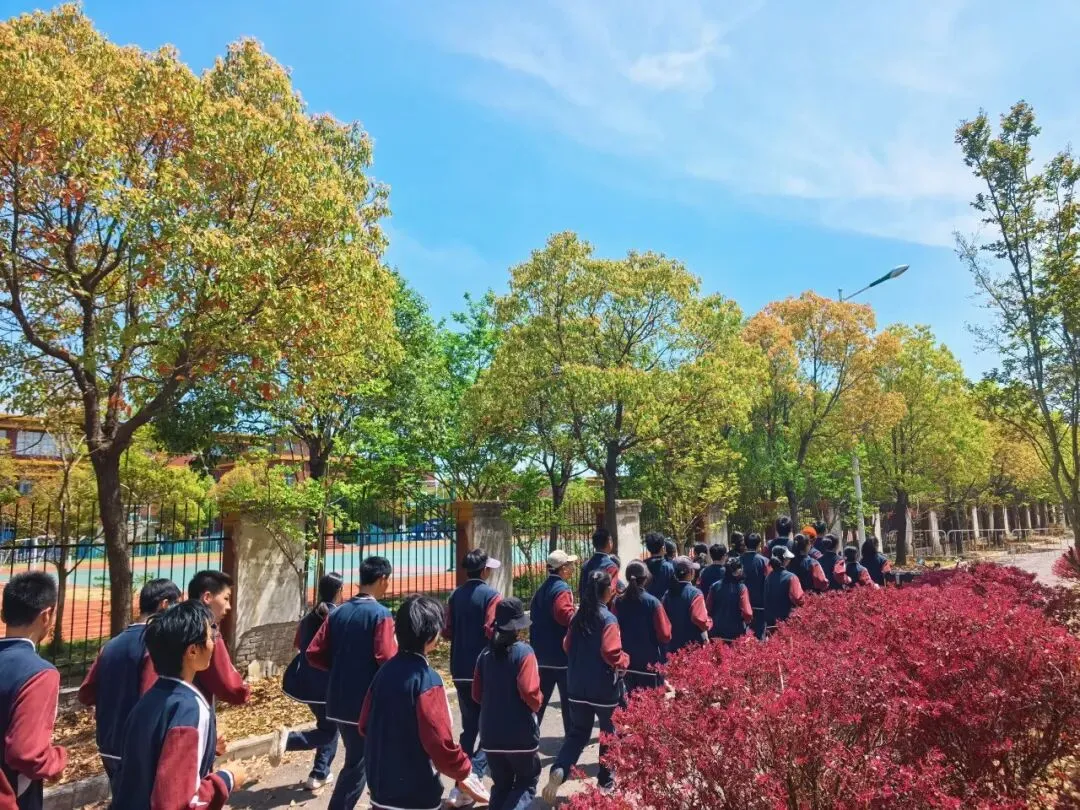 厉兵秣马迎中考 跑道逐梦试锋芒——清河开明中学初二级部体育备考纪实 第38张