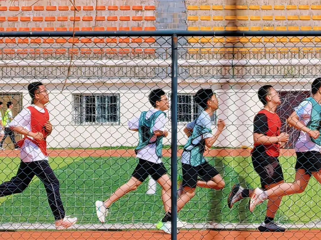 厉兵秣马迎中考 跑道逐梦试锋芒——清河开明中学初二级部体育备考纪实 第40张