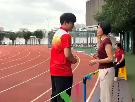 院领导深入广州体育中考考点检查慰问学生实践工作 第7张