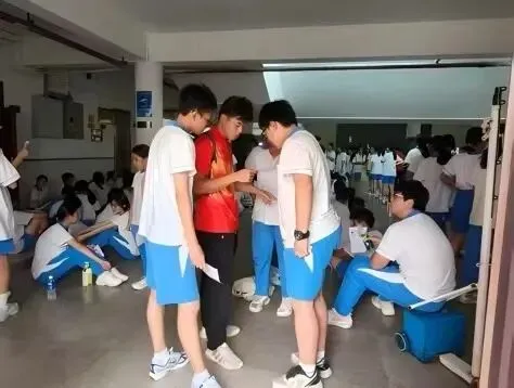 院领导深入广州体育中考考点检查慰问学生实践工作 第11张