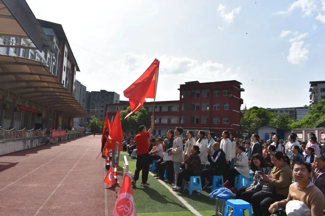 万州分水中学隆重举行中考冲刺动员暨家长会 第35张