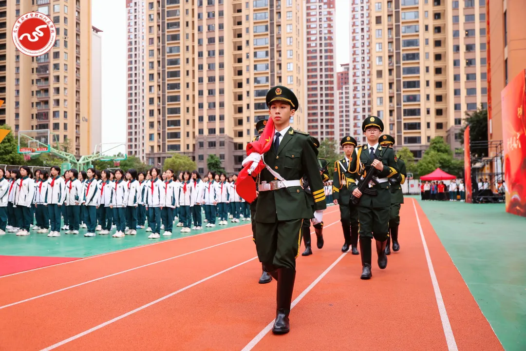 策马扬鞭 问鼎巅峰︱2026届中考动员大会燃情举行 第43张