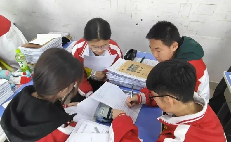 推门听课,助力中考——成功中考三校开展推门听课教研活动 第10张