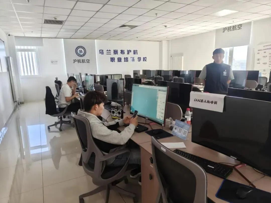 临考冲刺!沪杭航空开展CAAC模拟考试,助力学员从容应考~ 第12张