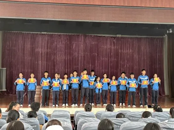 全环境立德树人 战斗吧,少年——距离中考不足50天,一场为心灵注入力量的大会 第4张