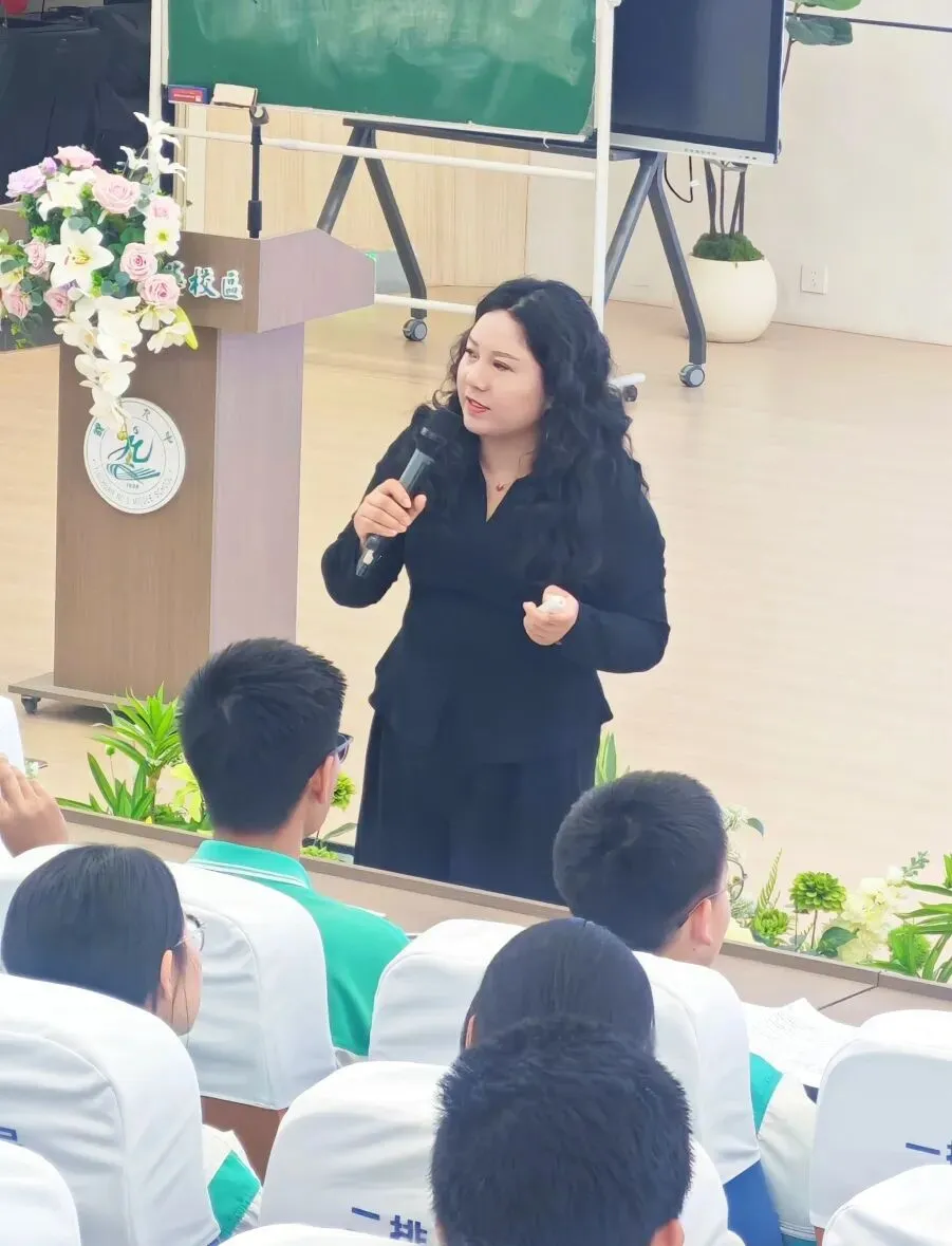 群策群力助中考 倾囊相授传匠心——银川市第三十六中学语文组开展备考系列专题活动 第5张