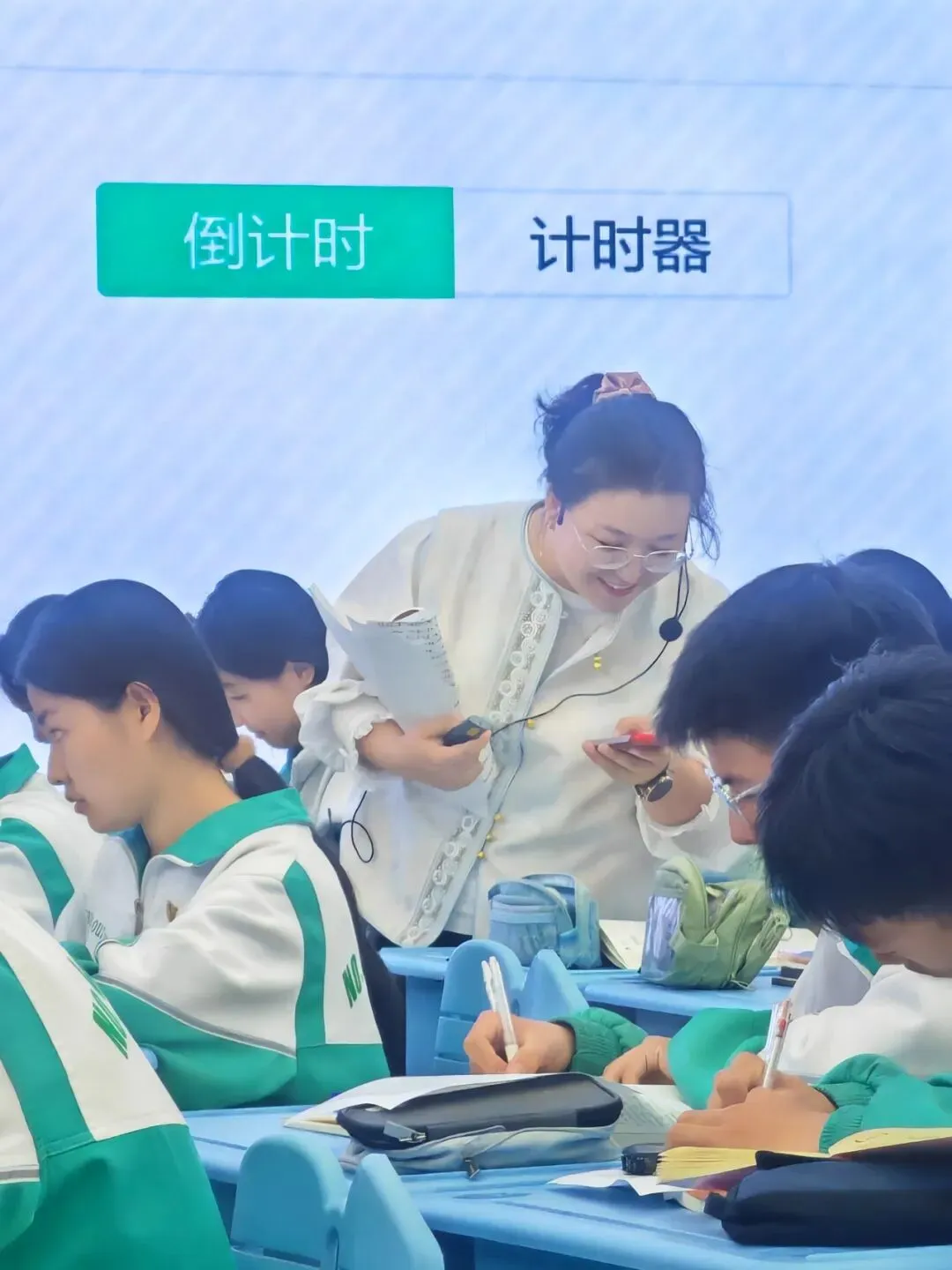 群策群力助中考 倾囊相授传匠心——银川市第三十六中学语文组开展备考系列专题活动 第8张