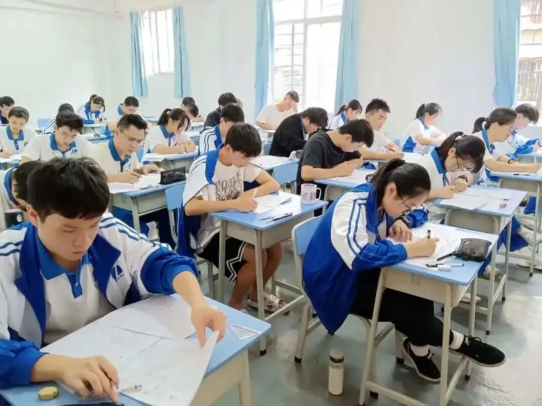 初三考不上高中?别等中考成绩了!现在就得开始找学校,否则好学校早被抢光了! 第6张