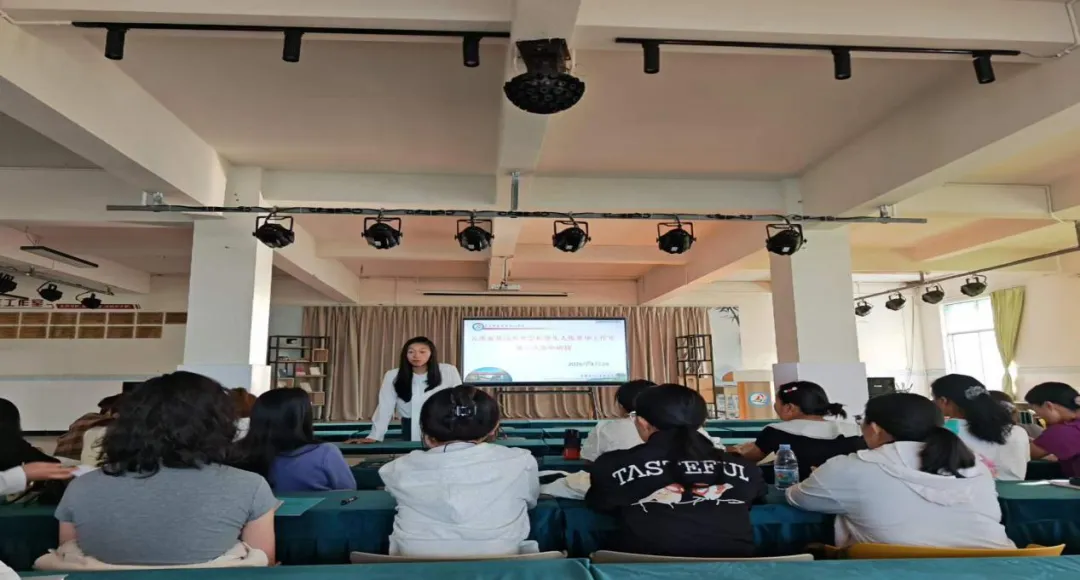 聚焦中考精研备考 赋能教师专业成长——西盟县初中赵颀名师工作室第七次研修活动 第4张