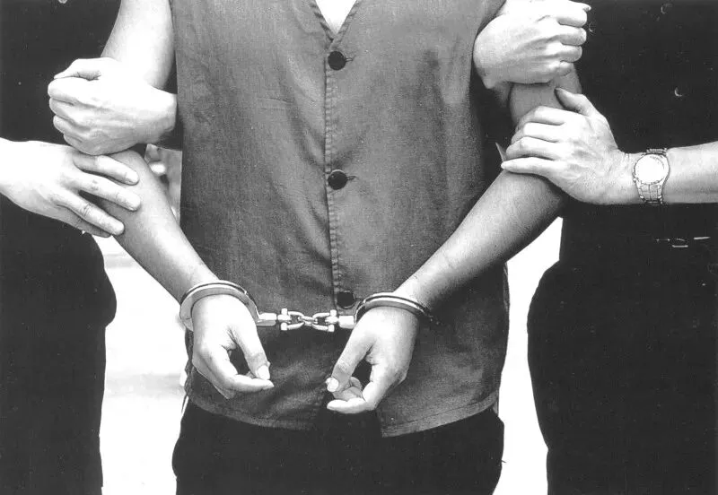 中国首例高考试卷被盗案,19岁少年盗走高考试卷,改写 630 万考生命运 第7张