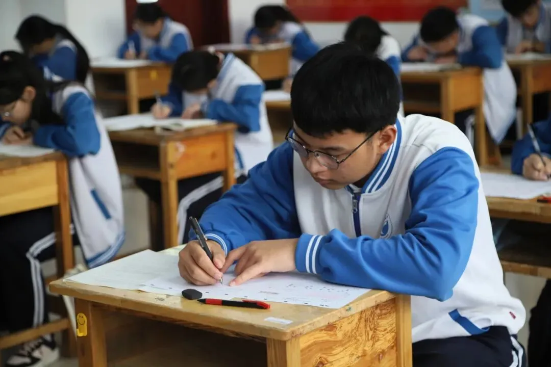 云天职教高三年级第三次模拟考试圆满落幕——全真模拟高考流程,助力学子备战高考 第21张