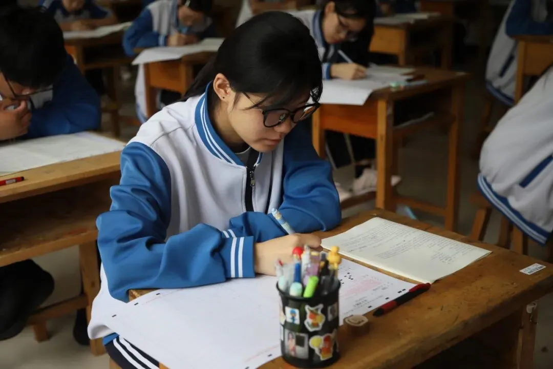 云天职教高三年级第三次模拟考试圆满落幕——全真模拟高考流程,助力学子备战高考 第23张