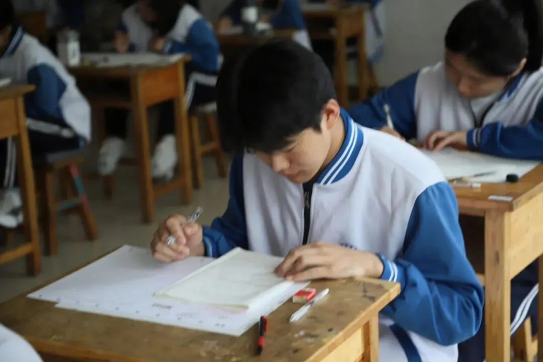 云天职教高三年级第三次模拟考试圆满落幕——全真模拟高考流程,助力学子备战高考 第25张