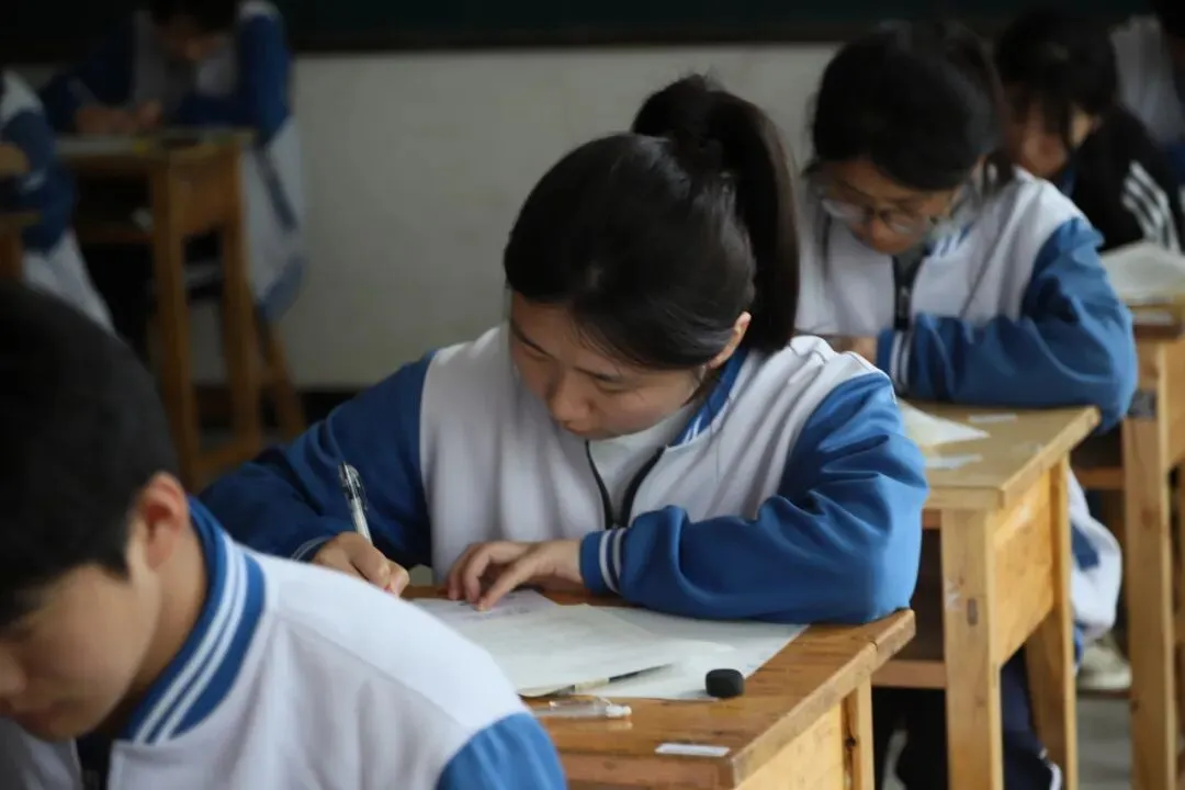 云天职教高三年级第三次模拟考试圆满落幕——全真模拟高考流程,助力学子备战高考 第26张