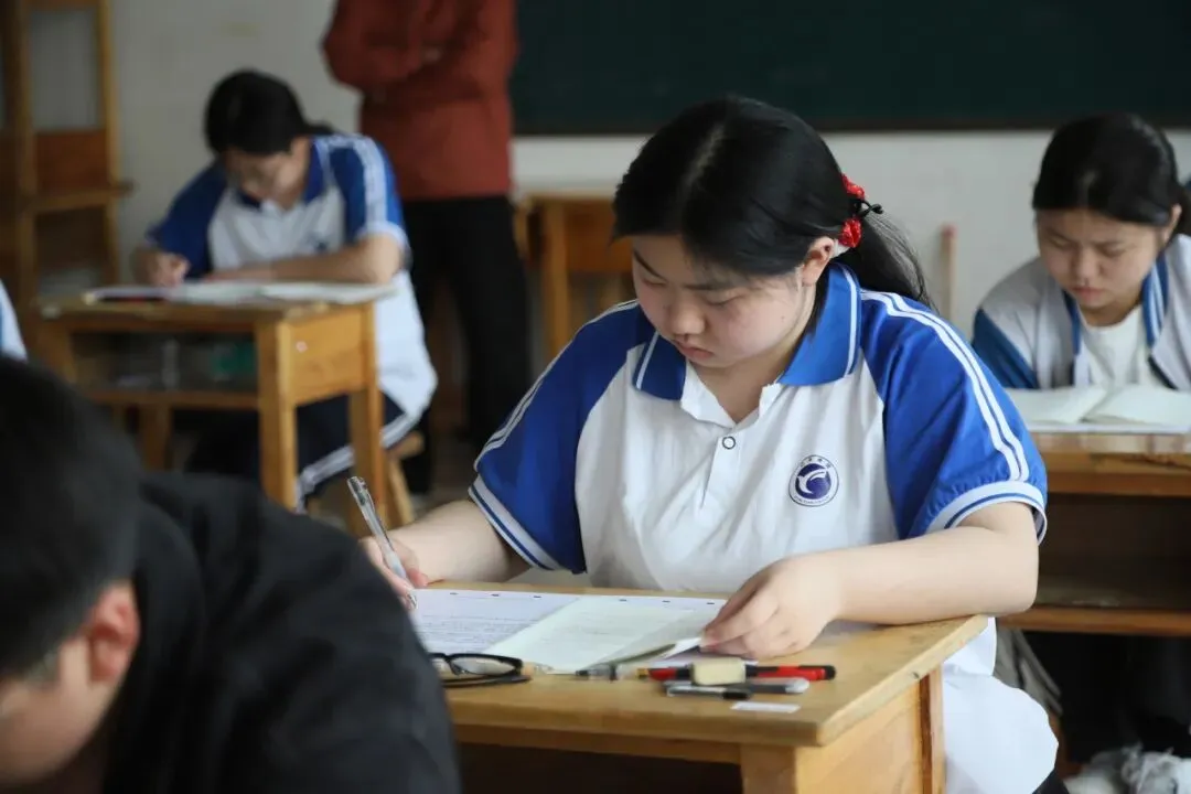 云天职教高三年级第三次模拟考试圆满落幕——全真模拟高考流程,助力学子备战高考 第28张