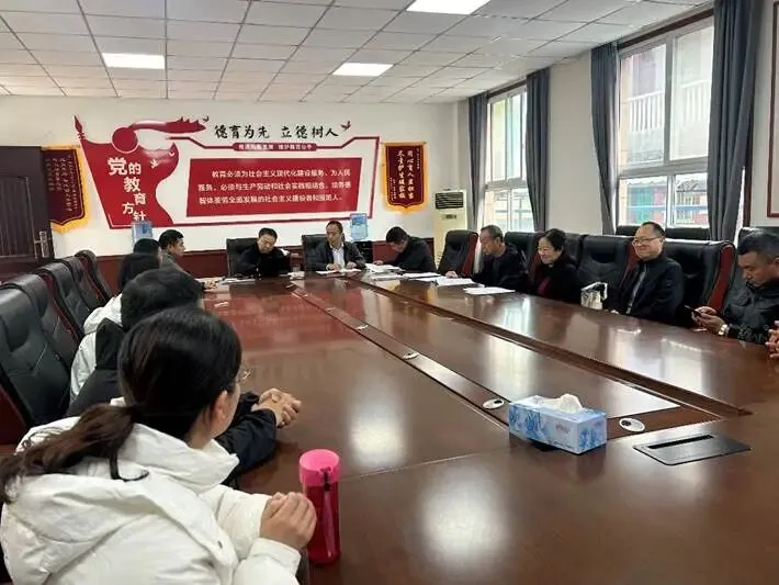 聚焦中考精研教学名师引领共促成长——汉台区初中物理学科基地四月系列活动综述 第4张