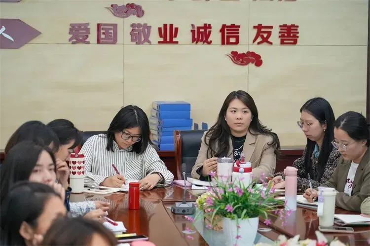 【中考备考·英语组】精研中考明方向 凝心聚力备新程----我校英语组备考研讨会圆满召开 第8张