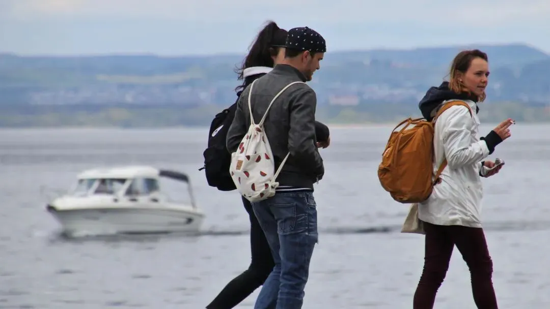 雅思口语Part 3怎么答得出彩?结合真题运用技巧,加以操练,让考官眼前一亮! 第7张