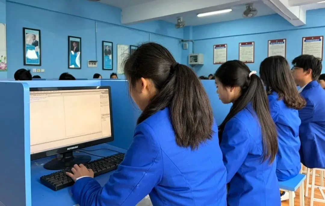 她是一道光——从中考失利到国家奖学金,这个职校女孩用三年照亮了自己 第8张