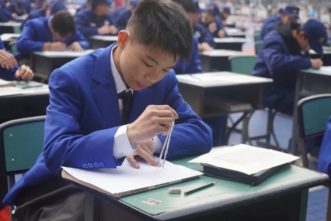 她是一道光——从中考失利到国家奖学金,这个职校女孩用三年照亮了自己 第27张