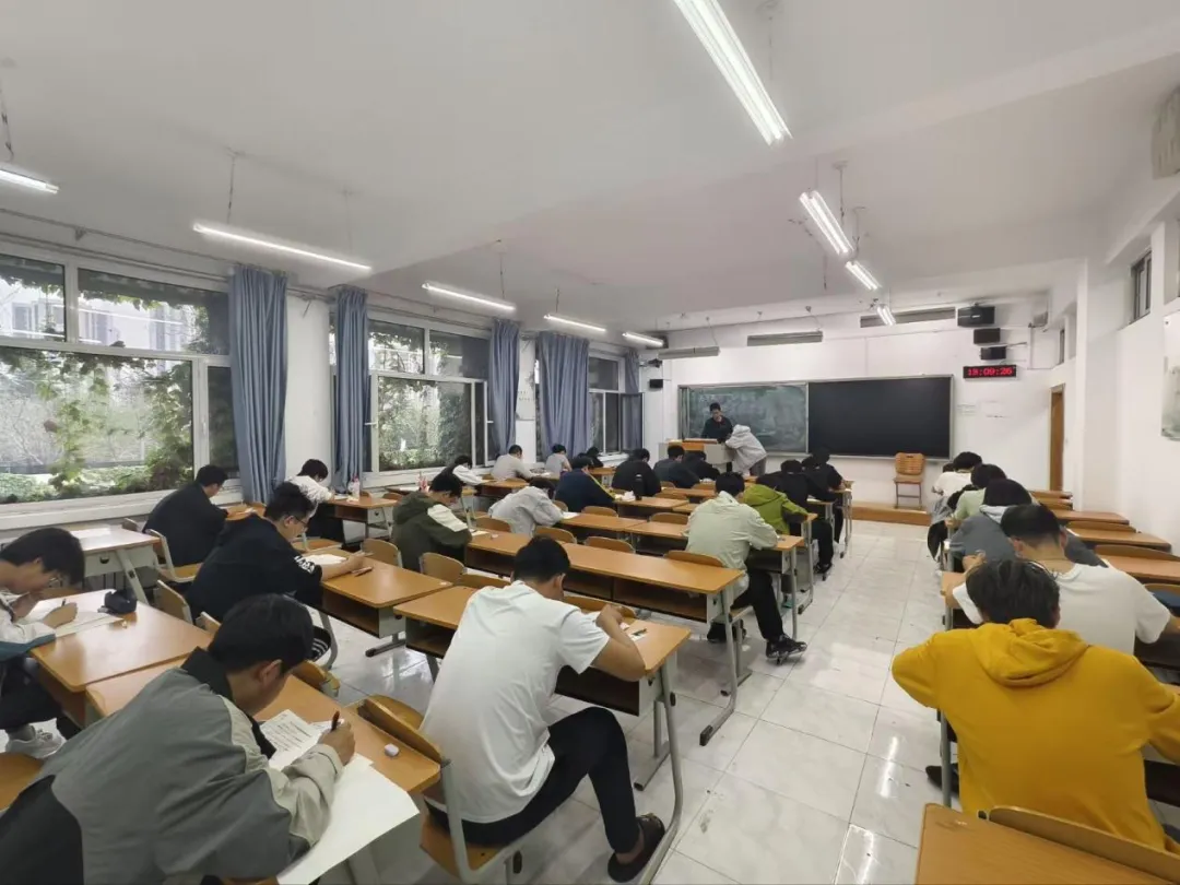 机械工程学院举办高等数学期中模拟考试 第15张