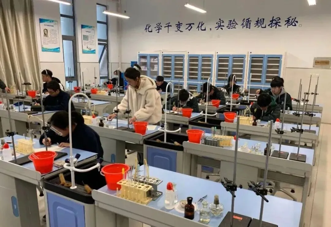 中考记事:理化实验模拟考,一个学生家长让我很动容 第3张