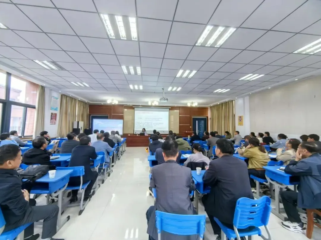 精研真题明方向 靶向施策促提升——长丰县2026届九年级化学学科中考二轮复习备考研讨会在北城力高学校成功举办 第22张