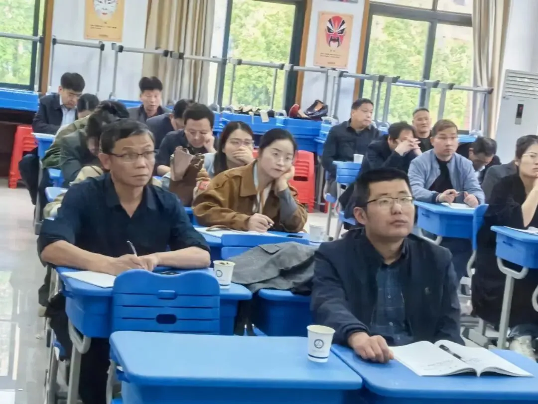 精研真题明方向 靶向施策促提升——长丰县2026届九年级化学学科中考二轮复习备考研讨会在北城力高学校成功举办 第24张