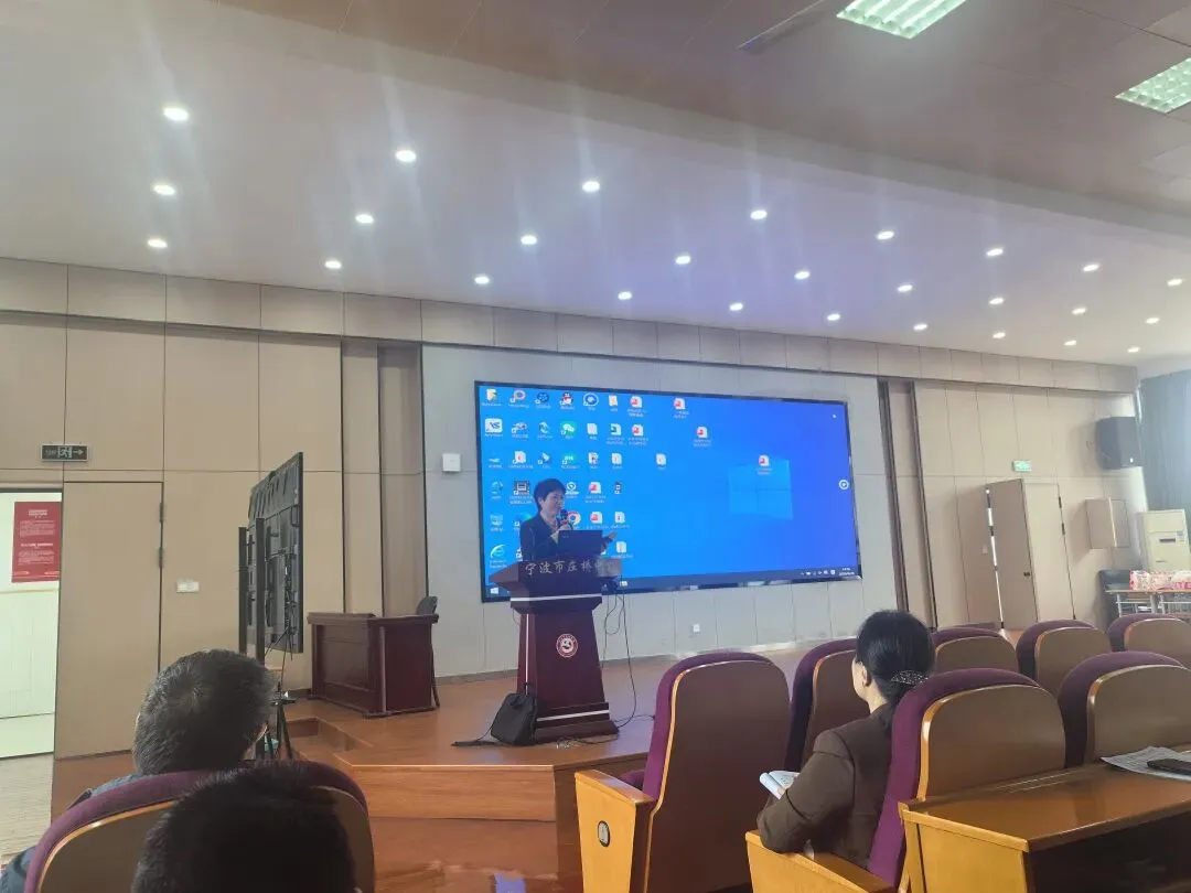 精准研析考点,聚力冲刺中考——区初三语文中考专题复习研讨会在我校开展 第14张