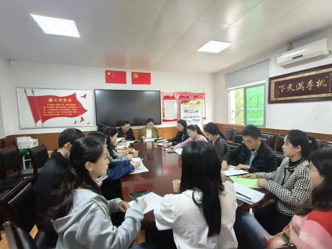 视导引领促成长,深耕细研助中考 ——荷塘区文化路中学迎接区教学视导 第11张