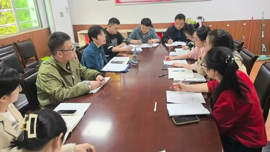 视导引领促成长,深耕细研助中考 ——荷塘区文化路中学迎接区教学视导 第17张