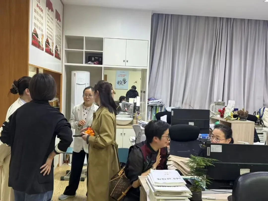 家校同心助前行 温情护航迎中考 ——舟山一初召开九年级期中家长会 第23张