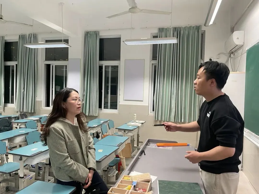 家校同心助前行 温情护航迎中考 ——舟山一初召开九年级期中家长会 第27张