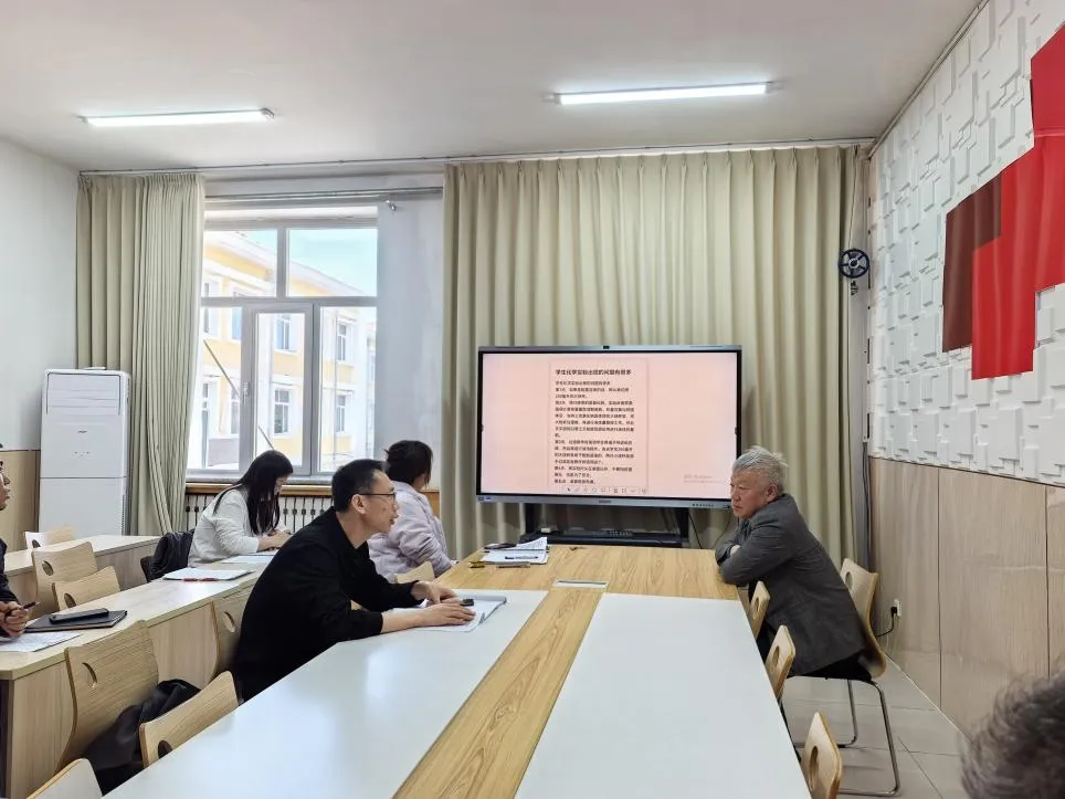 校园动态 | 研思共进,蓄力中考—— 满洲里市第六学校理化组开展主题教研活动 第3张
