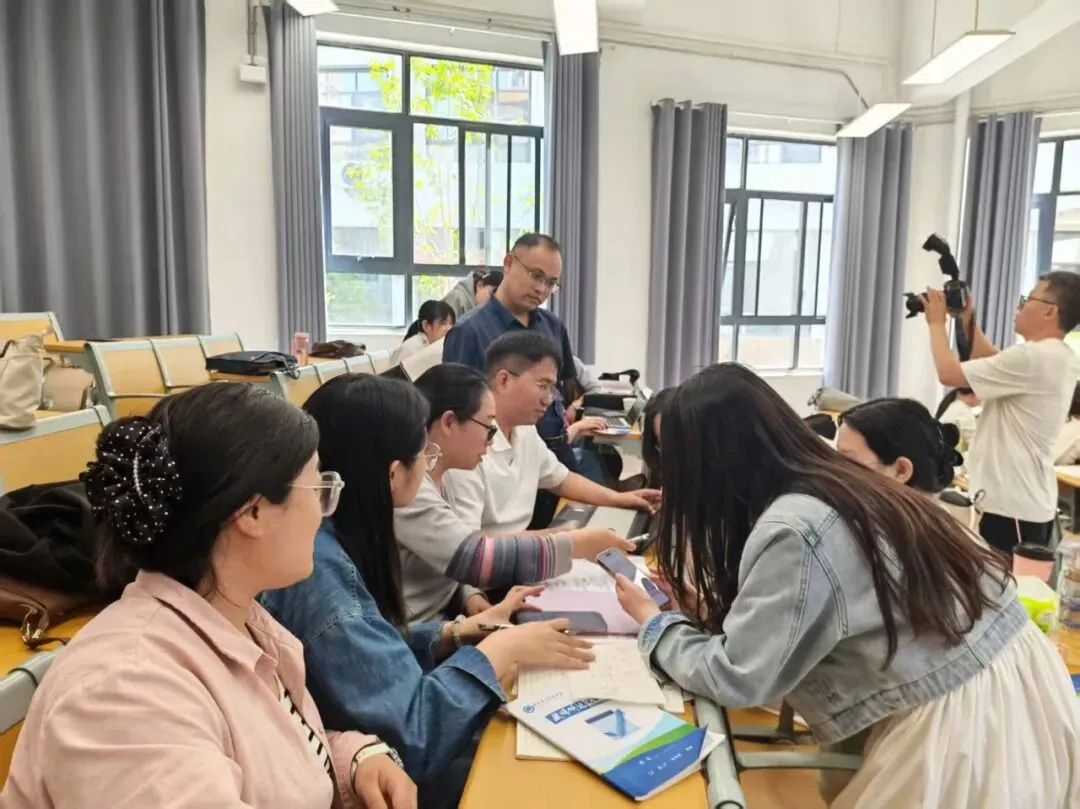 析真题,明方向;学命题,提质量——工作室骨干成员赴洛阳参加“翱翔计划”活动纪实 第10张