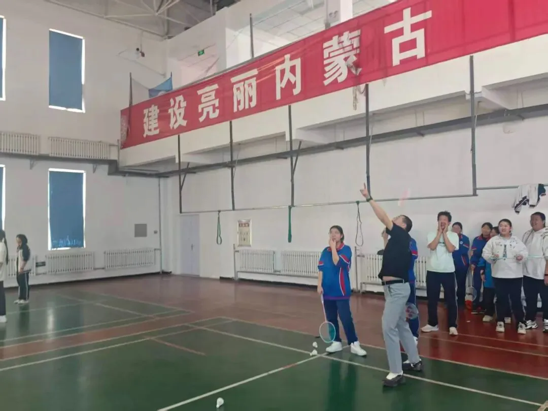 【阳光体育】阿巴嘎旗中学初三年级体育模拟考试圆满落幕 第9张