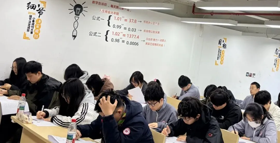 期中考况 | 上海震职融高期中考试有序进行中 第2张