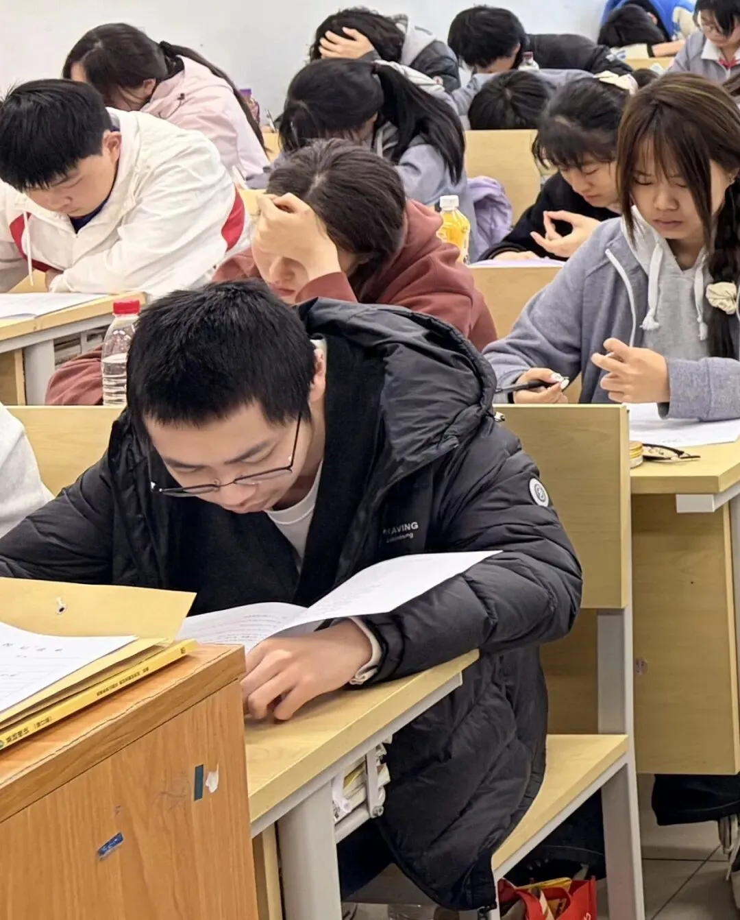 期中考况 | 上海震职融高期中考试有序进行中 第10张