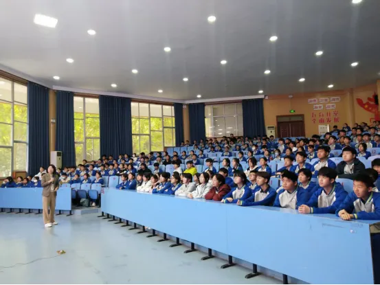 【教育教学】家校同心,决胜中考!直击九年级备考动员与学法指导现场会 第20张