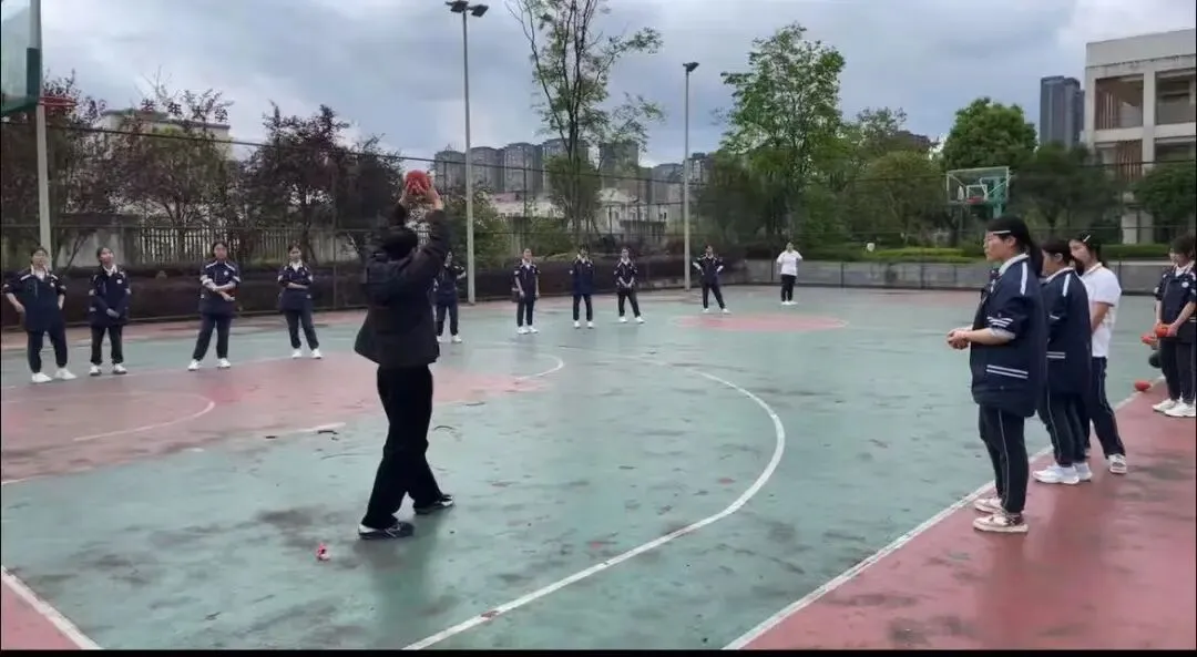 精准发力备两考 硬核护航赴中考|大竹县美浩实验学校初三体考、实验考备考纪实 第10张