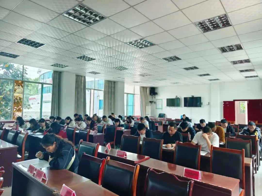 以测促学强本领·以练备战迎考试——都江堰市顺利开展2026年社会工作职业资格第一轮线下测验 第1张